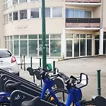 24m2 Au 4eme Etage Ascenseur A Cote De La Gare Sncf, Wifi 5g *