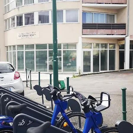 24m2 Au 4ème étage Ascenseur à Côté De La Gare Sncf *