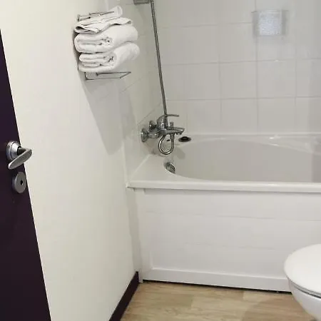 24m2 Au 4eme Etage Ascenseur A Cote De La Gare Sncf, Wifi 5g Apartment *